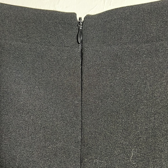 Black Fitted Dress - Women’s 6 - Picture 6 of 9